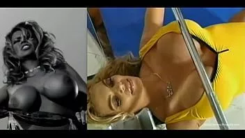 Play Blonde bimbo with big tits boxing in slow motion