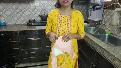 Putar Pornografi Berat Desi Bhabhi Dapur Seks dengan Kakak Ipar - Video XNXX Ibu Tiri India