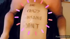 Abspielen Tiefes Penetration mit einer riesigen Monster Dildo Challenge !!