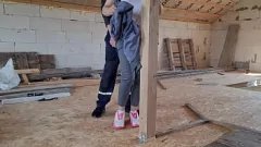 Play Hot Wife's Forbidden Encounter with the Construction Worker