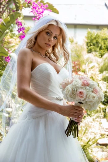 अभिनेता Riley Steele