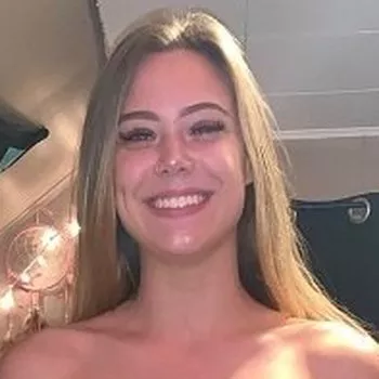 ポルノスター Avery Cristy