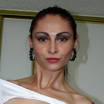 Pornstar Alesha Bizart