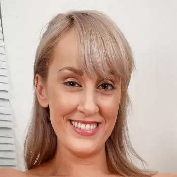 Pornstar Maxim Law