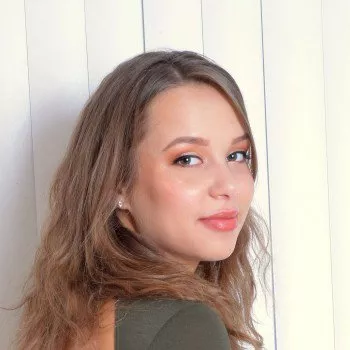Pornoster Liza Rowe